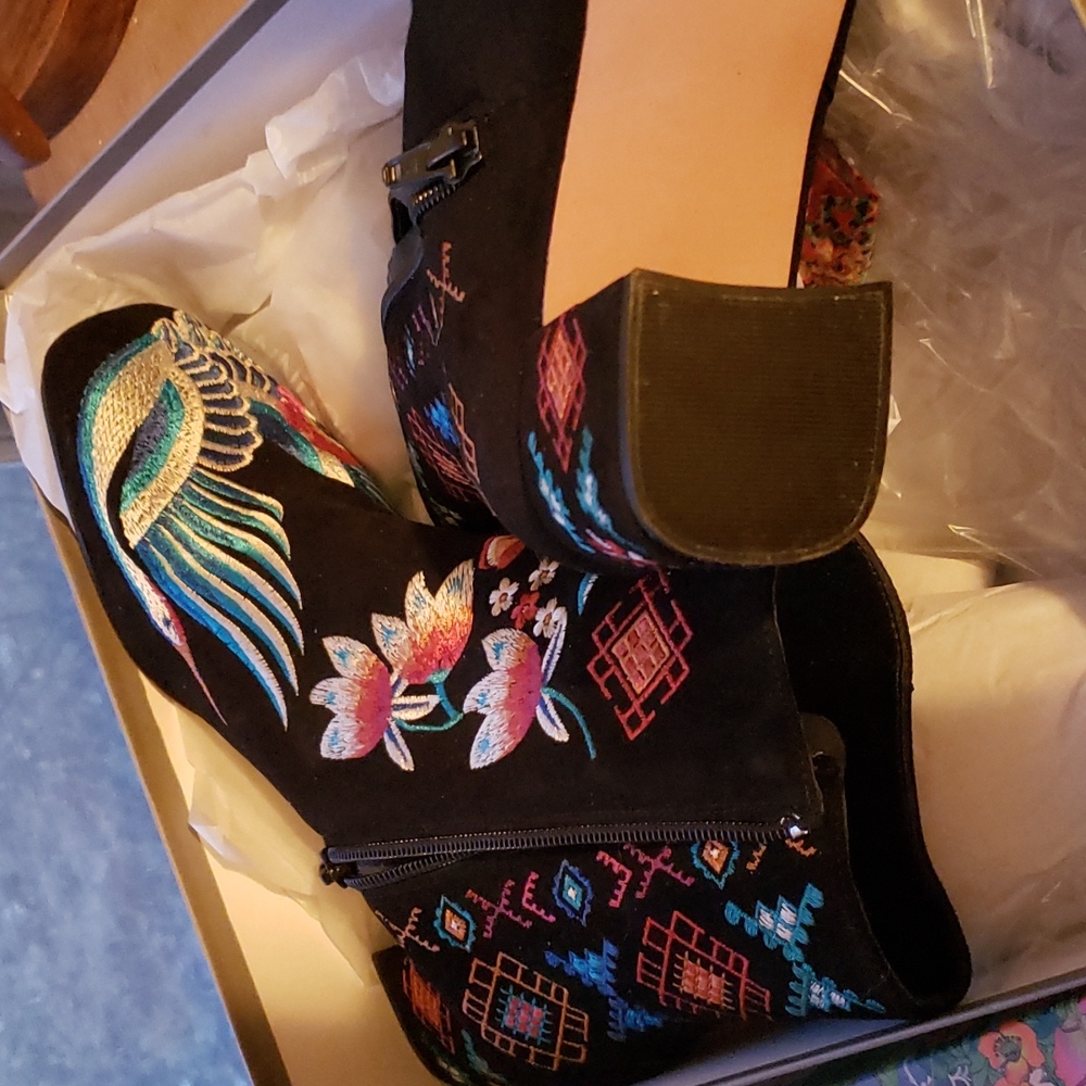 Johnny Was boots 8.5 nib!
